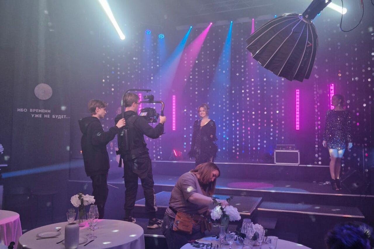 Арендовать Концертная площадка с панорамными окнами