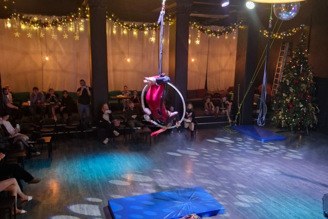 Арендовать Концертная площадка с панорамными окнами