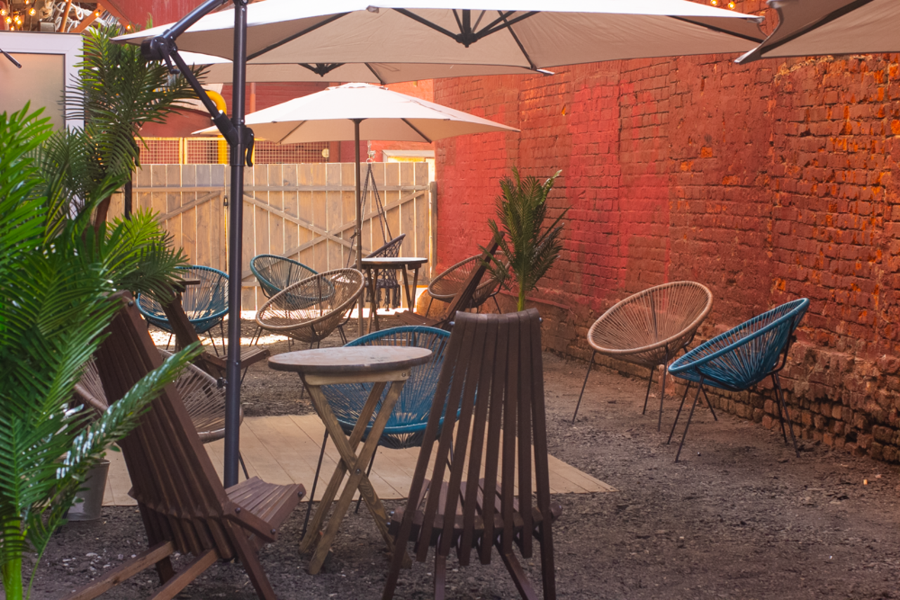 Арендовать Двухуровневый лофт в гавайском стиле с верандой