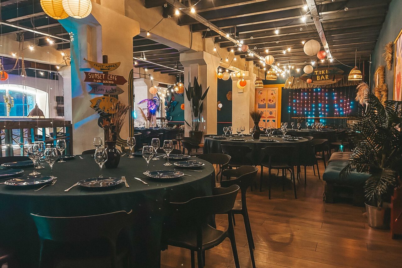 Арендовать Двухуровневый лофт в гавайском стиле с верандой