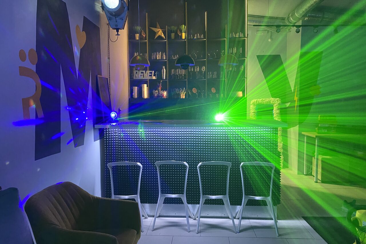 Арендовать Музыкальный лофт на Тульской