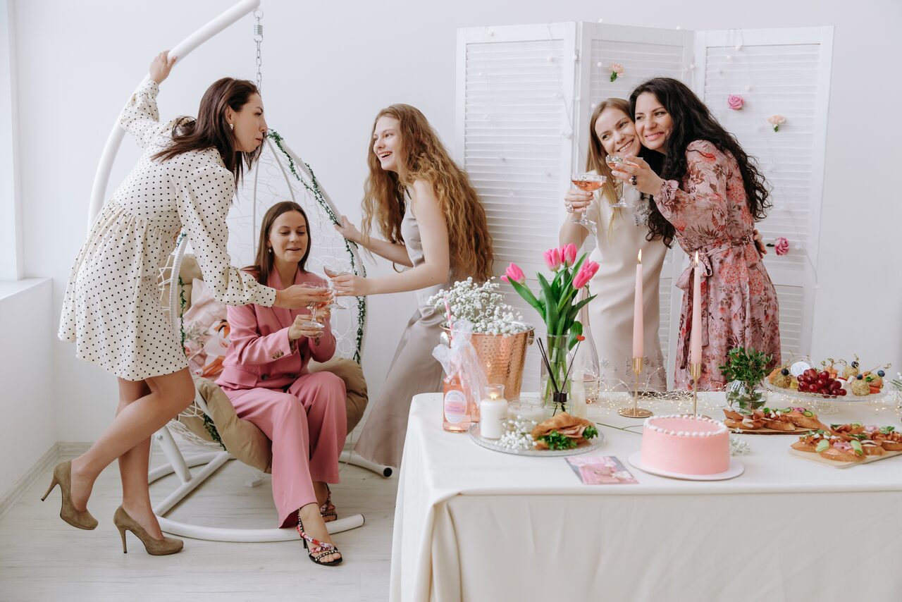 Арендовать Антуражная двухуровневая площадка