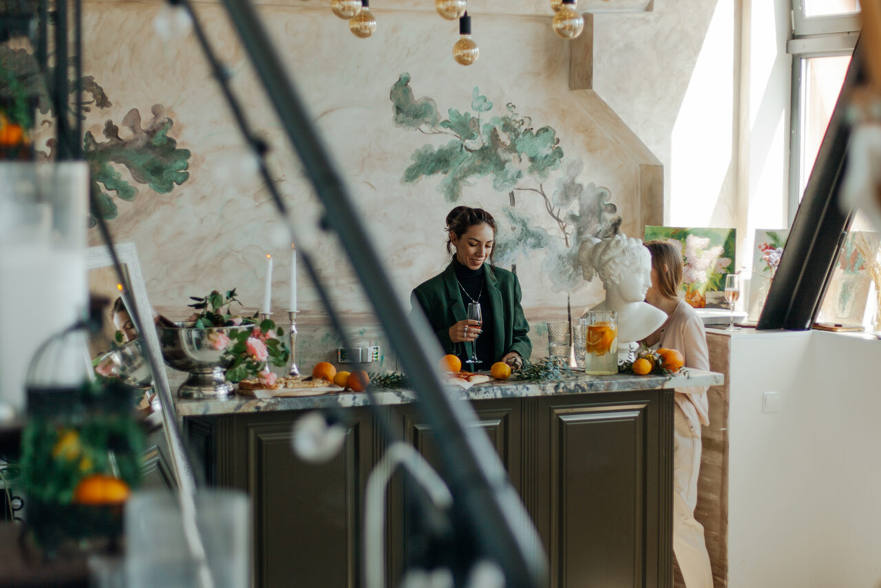 Арендовать Антуражная двухуровневая площадка