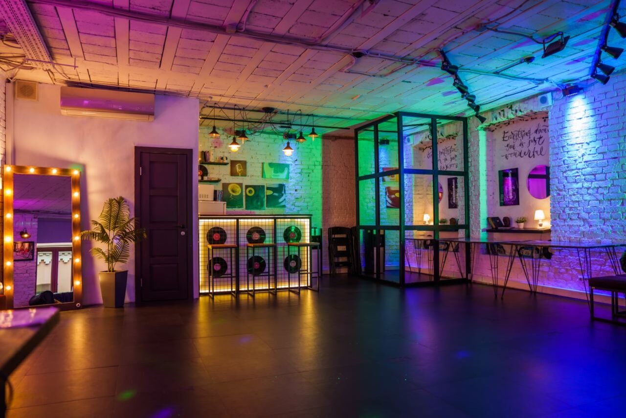 Арендовать Стильная площадка в центре