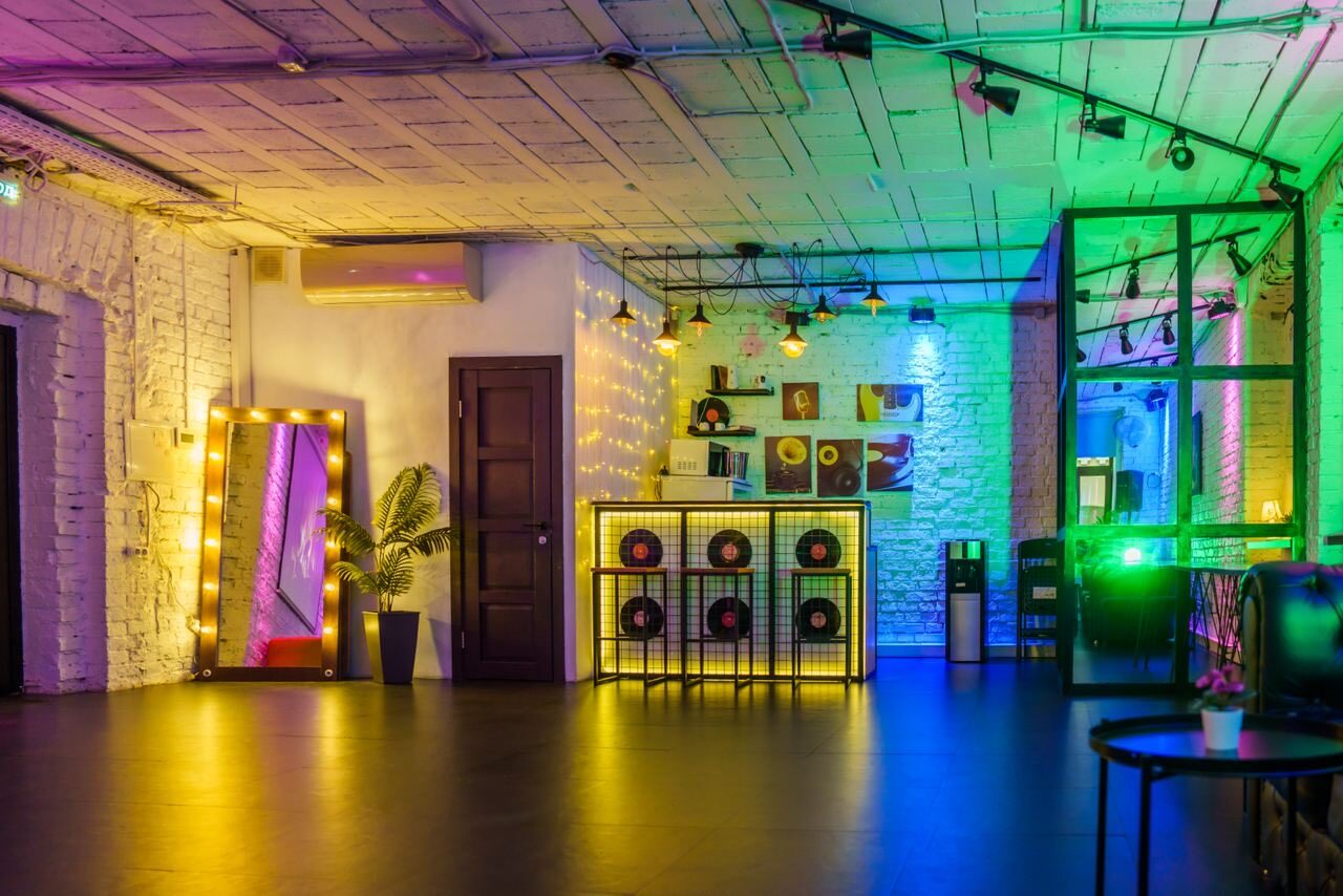 Арендовать Стильная площадка в центре