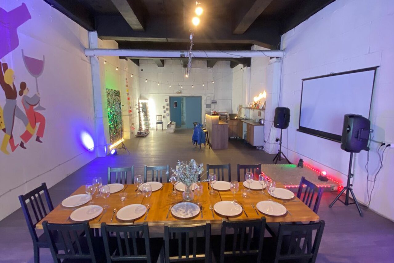 Арендовать Family. Белый лофт для мероприятий 