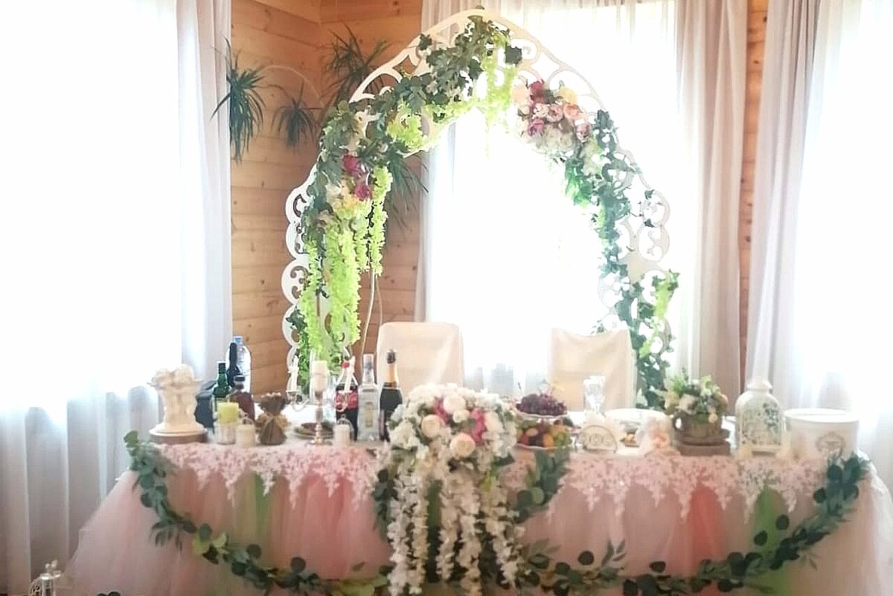 Арендовать Светлый банкетный зал