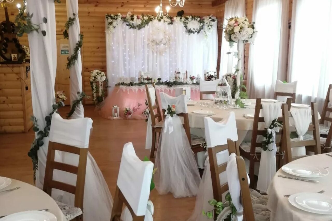 Арендовать Светлый банкетный зал