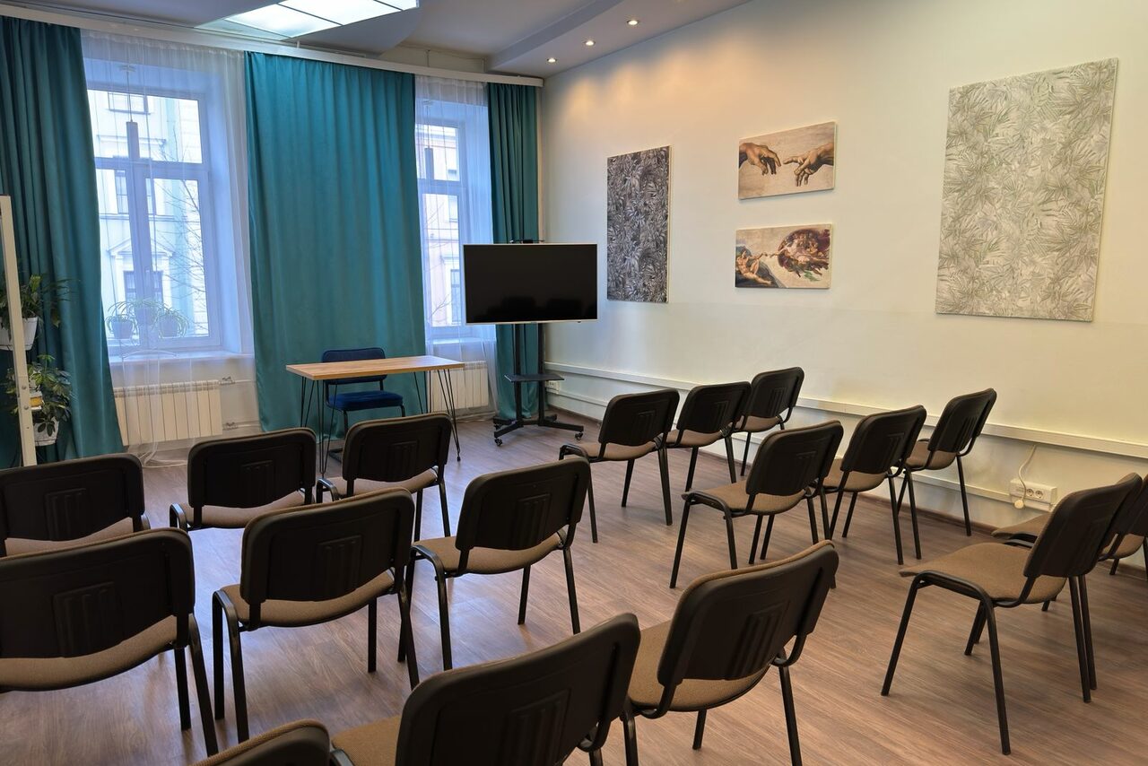 Арендовать Зал для мероприятий, тренингов, семинаров "Опора"