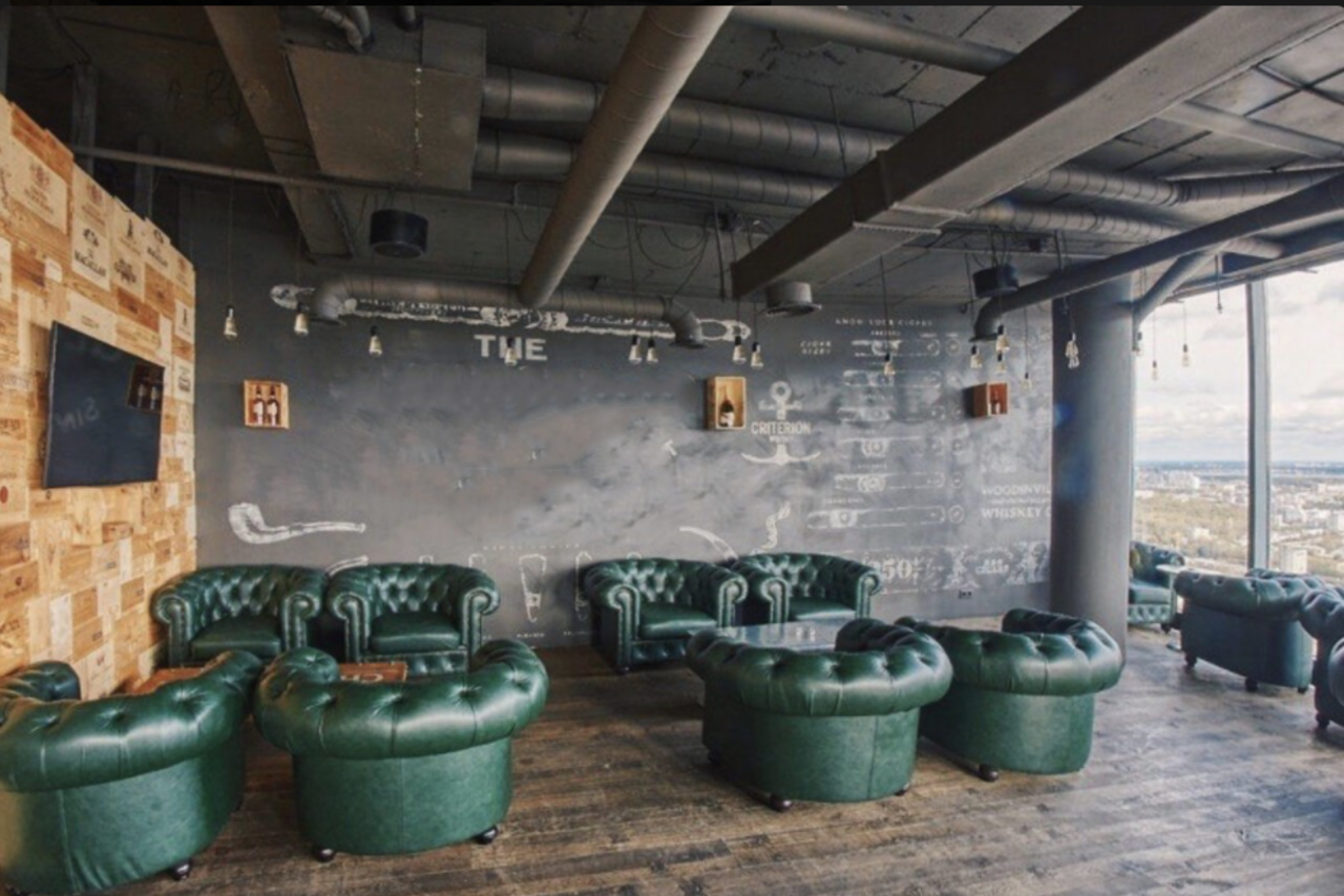 Арендовать Пространство на 50 этаже с видом на город