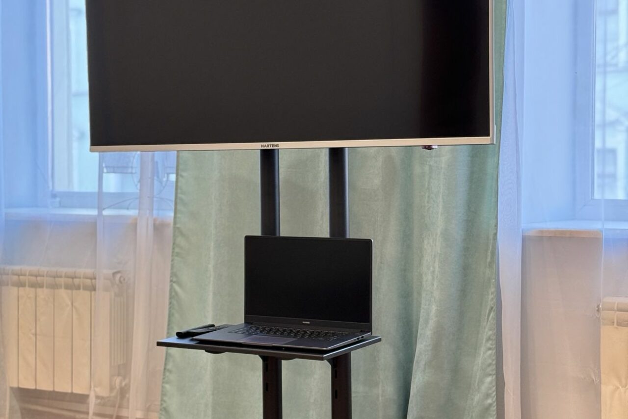 Арендовать Кабинет для консультаций и переговоров "Опора"