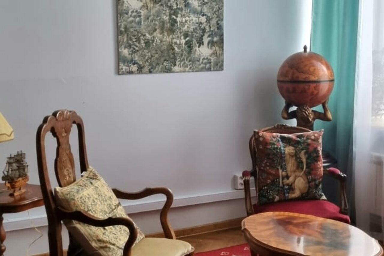 Арендовать Переговорный кабинет 