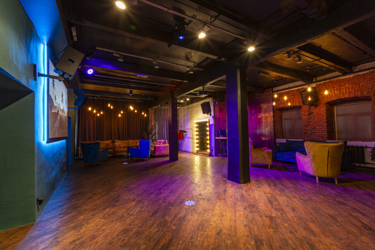 Арендовать Тропический лофт с играми