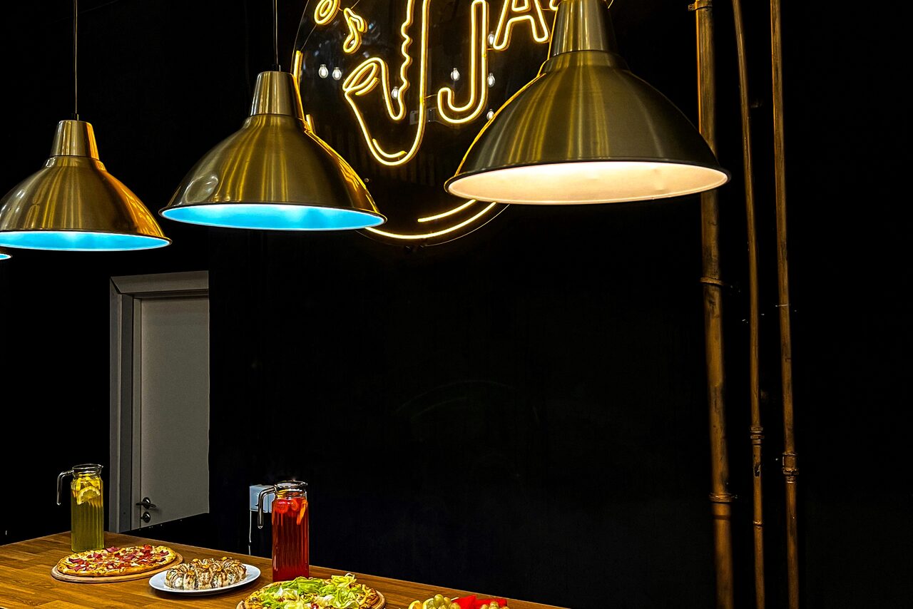 Арендовать Зал Джаз. Лофт-зал со сценой