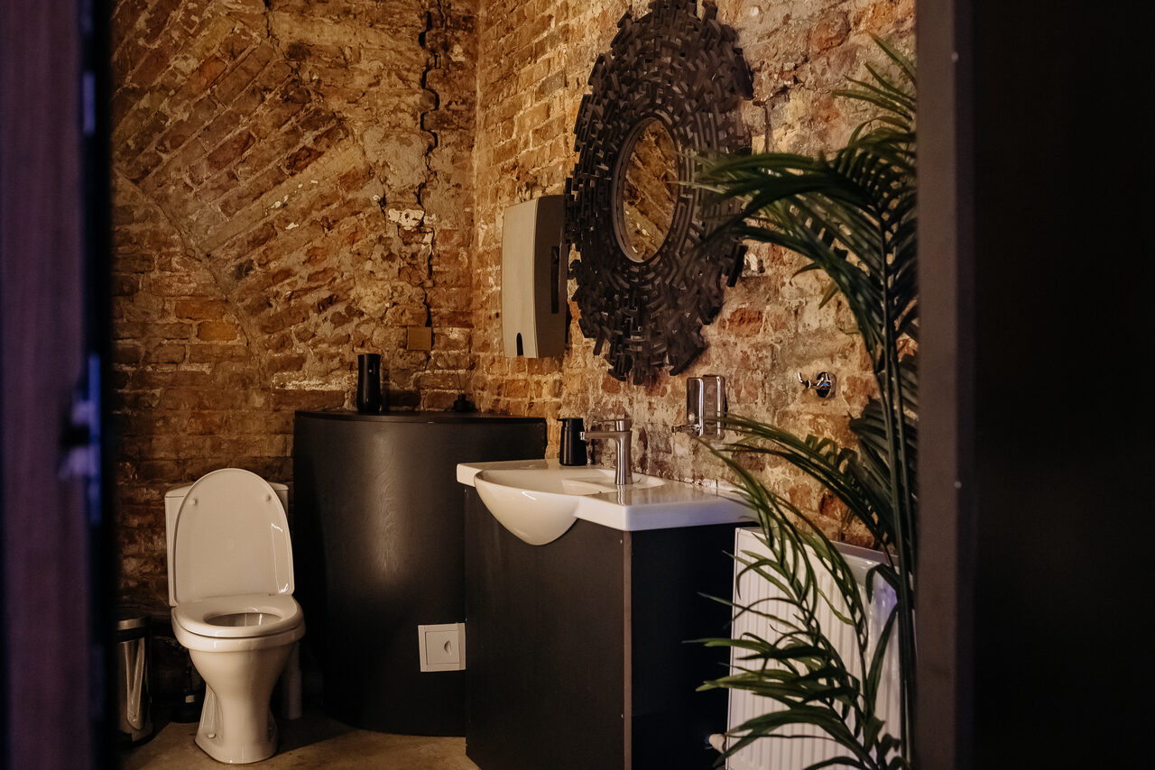 Арендовать БРУСНИЦЫН ЛОФТ. Большой лофт на берегу залива