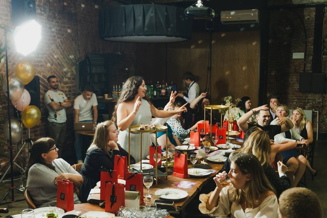 Арендовать БРУСНИЦЫН ЛОФТ. Большой лофт на берегу залива