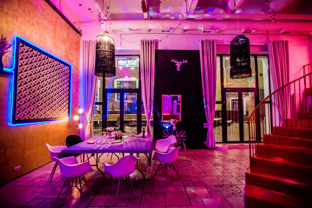 Арендовать Басманный двор. Digital Brothers Двухуровневый лофт