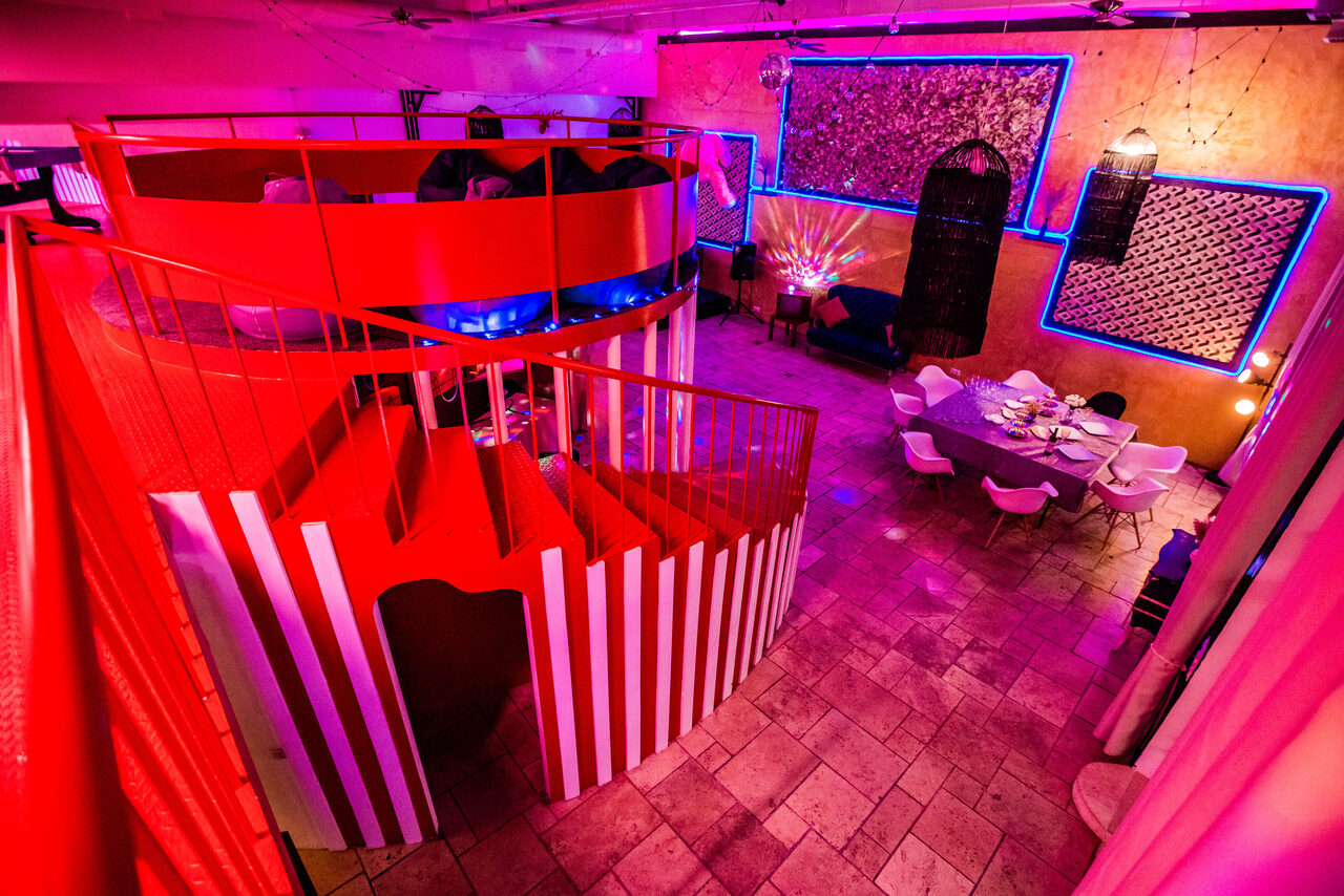 Арендовать Басманный двор. Digital Brothers Двухуровневый лофт