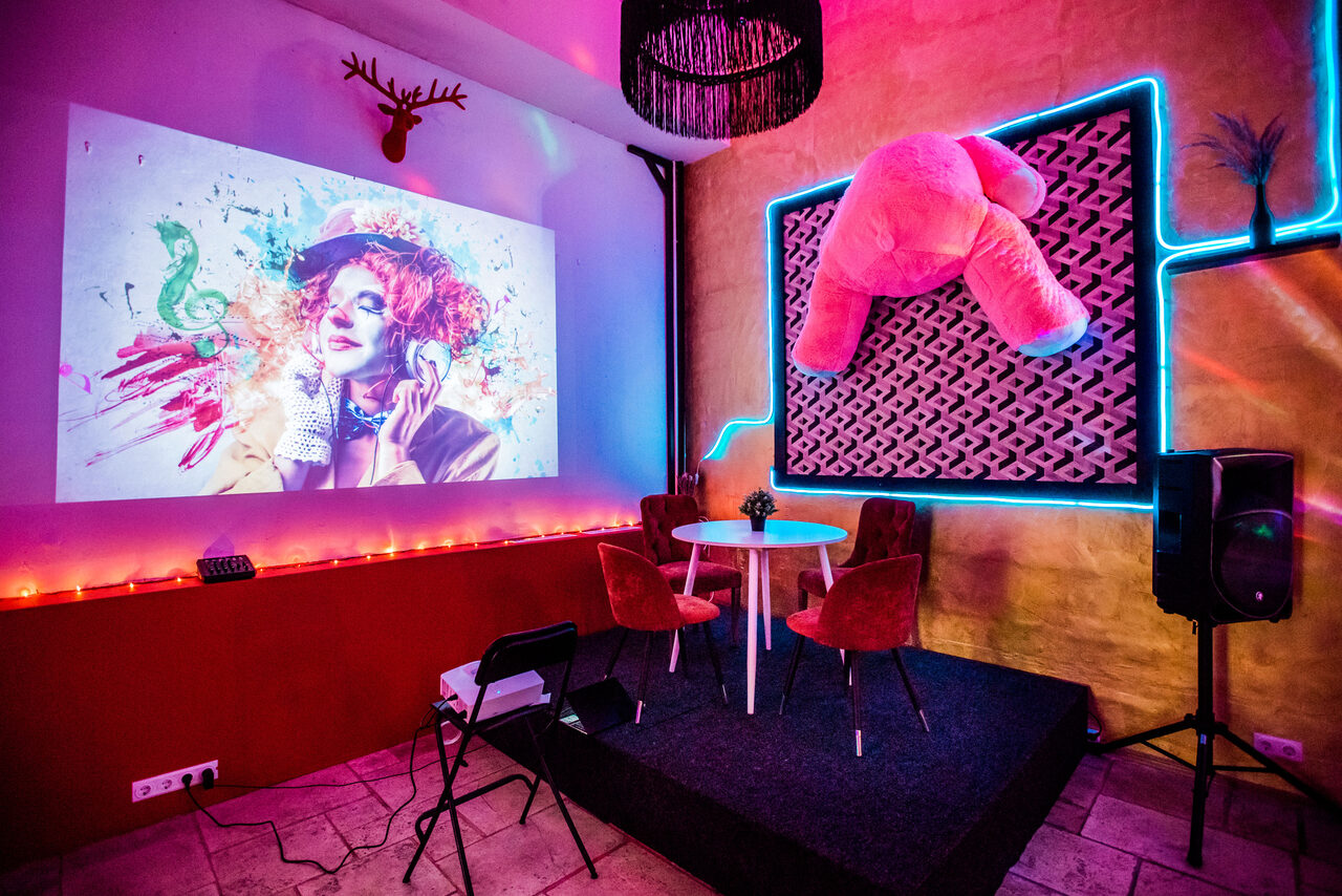 Арендовать Басманный двор. Digital Brothers Двухуровневый лофт