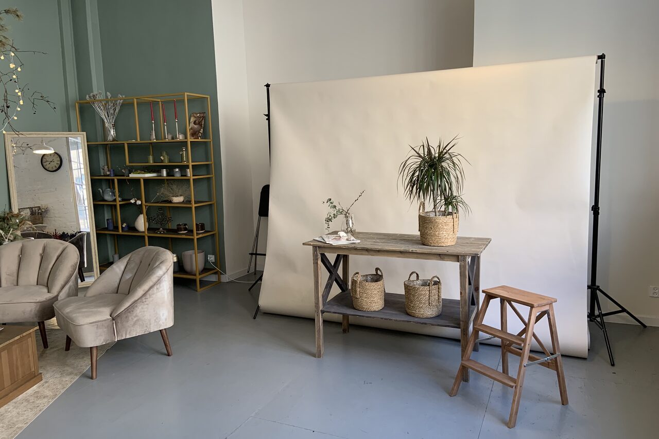 Арендовать Светлое арт-пространство для фотосессий и девичников