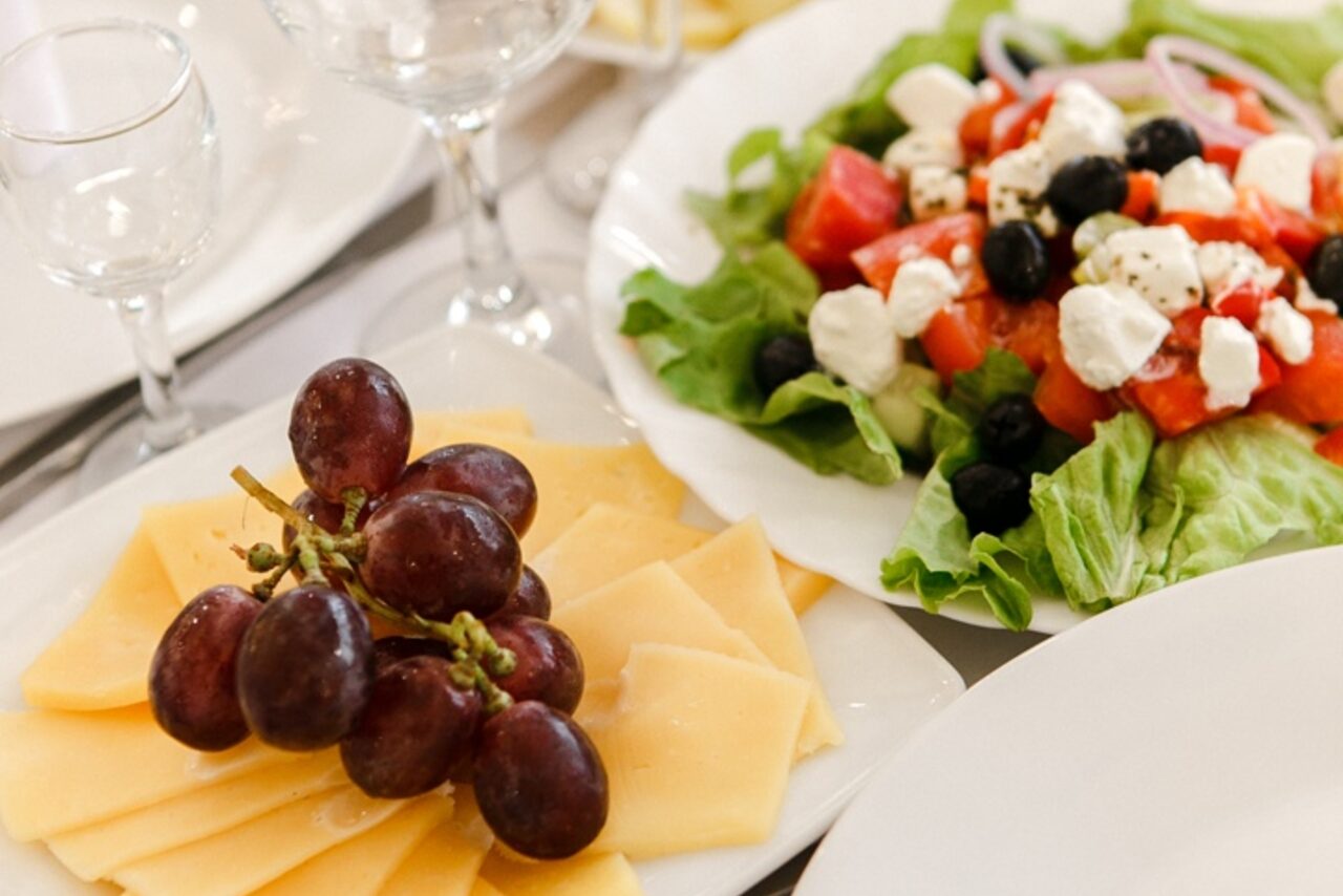 Арендовать ГОСТИНАЯ Банкетный зал