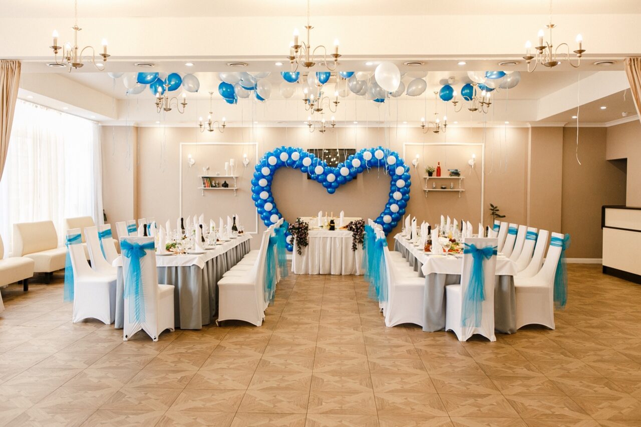 Арендовать ГОСТИНАЯ Банкетный зал