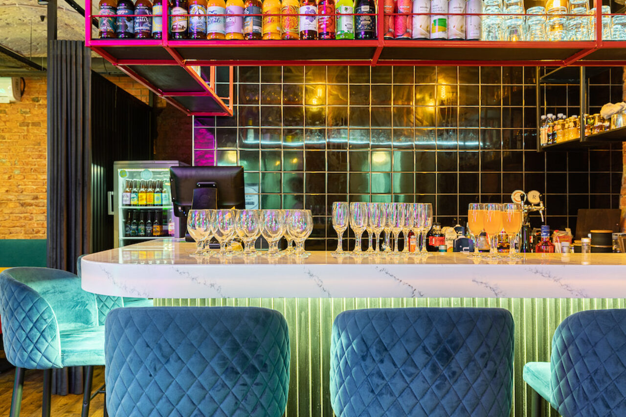 Арендовать Розенштейн. Уютный зал в стиле лофт 120 кв.м