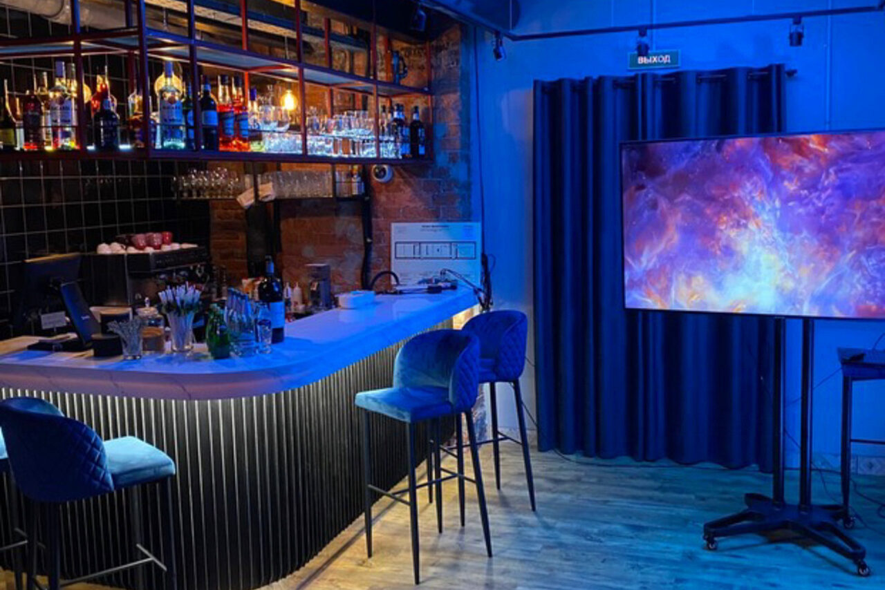 Арендовать Розенштейн. Уютный зал в стиле лофт 120 кв.м