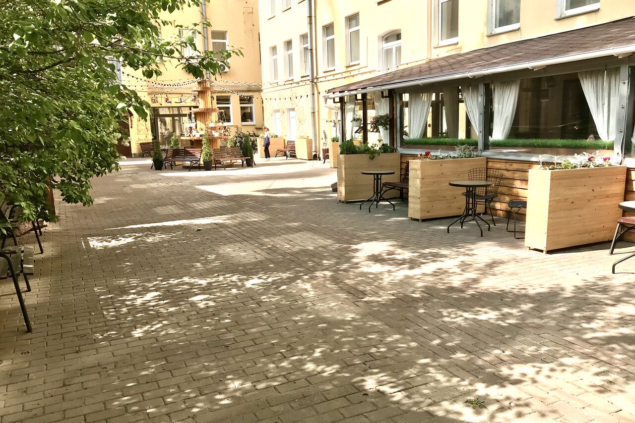 Арендовать Розенштейн. Уютный зал в стиле лофт 120 кв.м