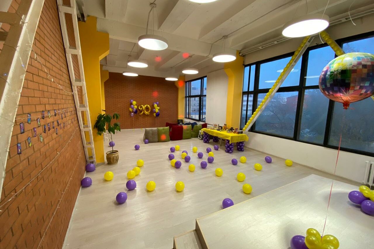 Арендовать Яркий лофт для детских мероприятий
