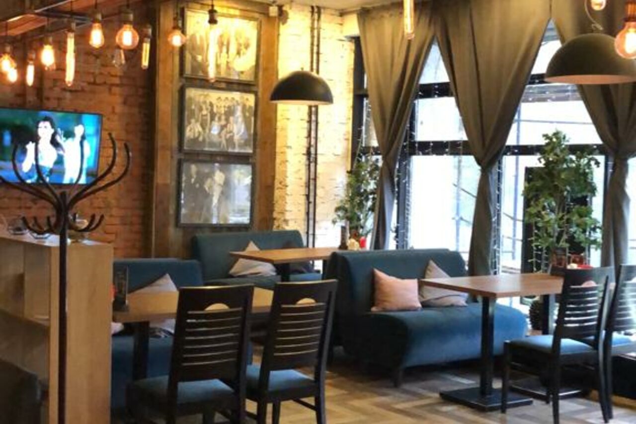 Арендовать Территория  Просторный бар-ресторан