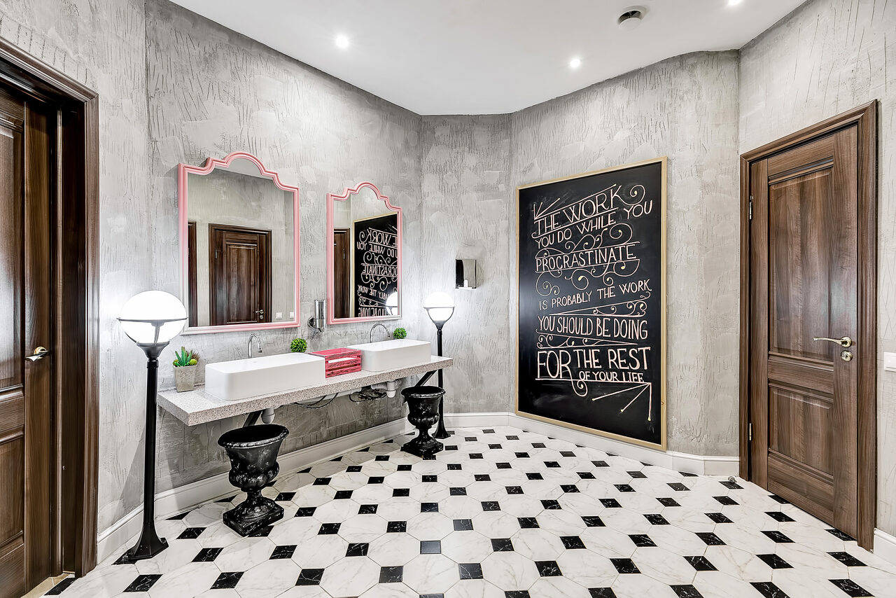 Арендовать Территория  Просторный бар-ресторан