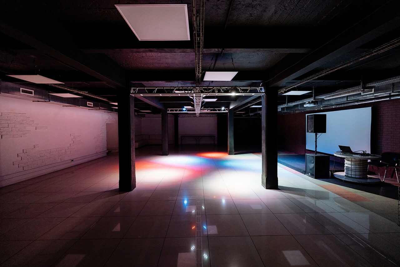 Арендовать Loft-Hall Viva. Современное пространство 