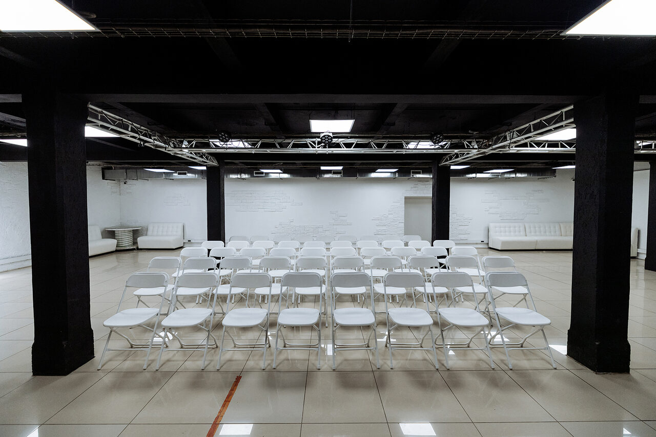 Арендовать Loft-Hall Viva. Современное пространство 