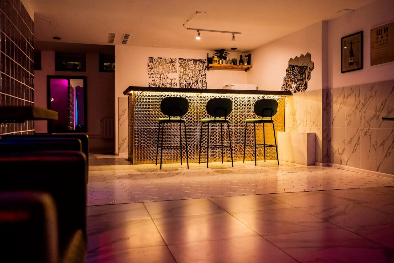 Арендовать Третье место 