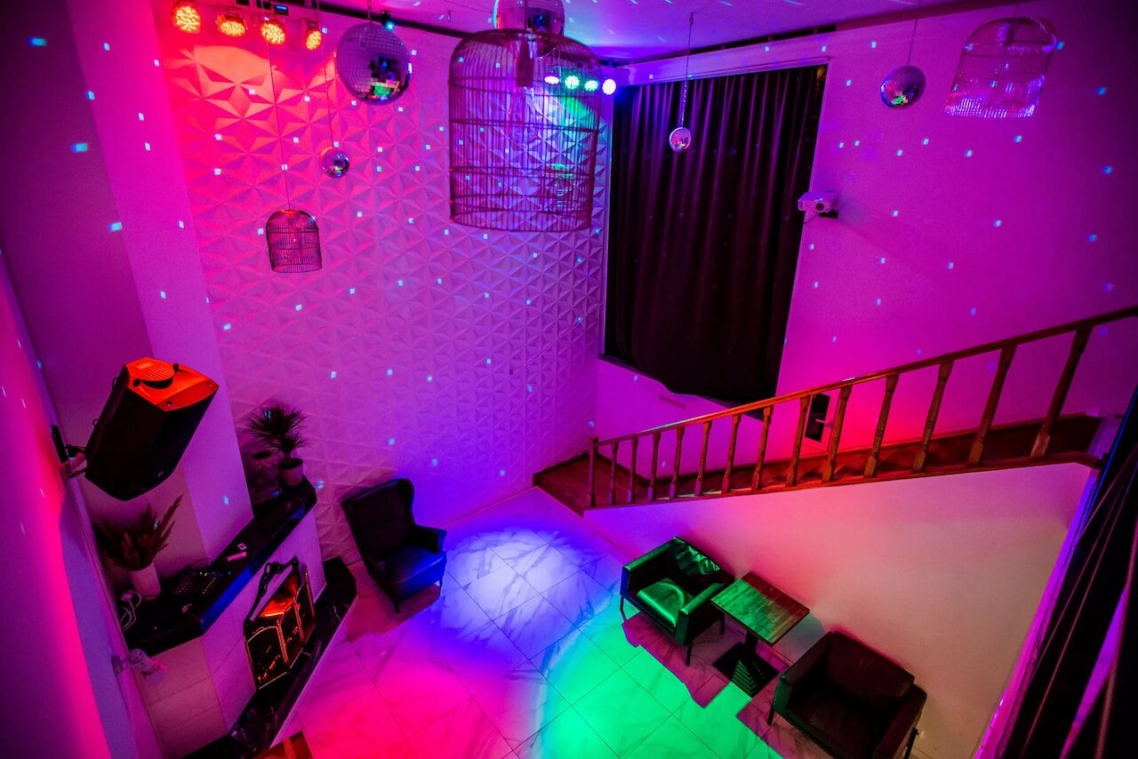 Арендовать Третье место 