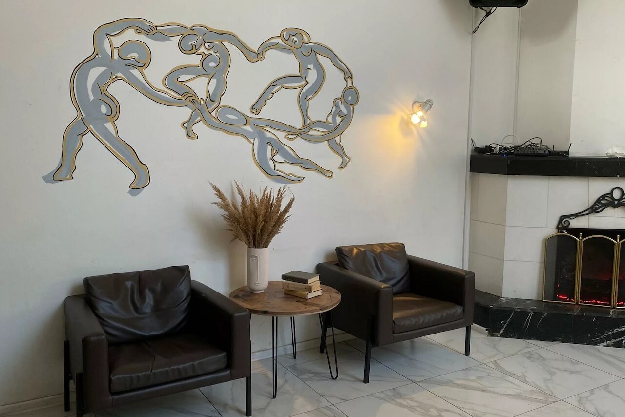 Арендовать Третье место 