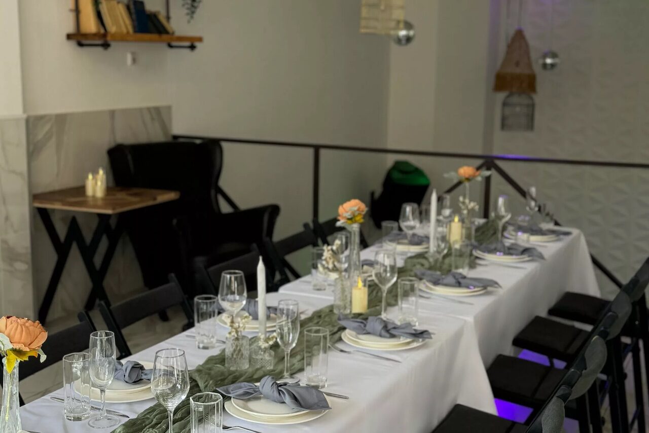 Арендовать Третье место 