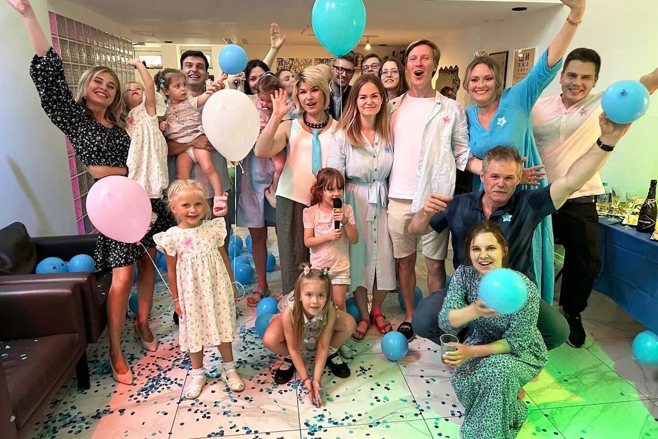 Арендовать Третье место 