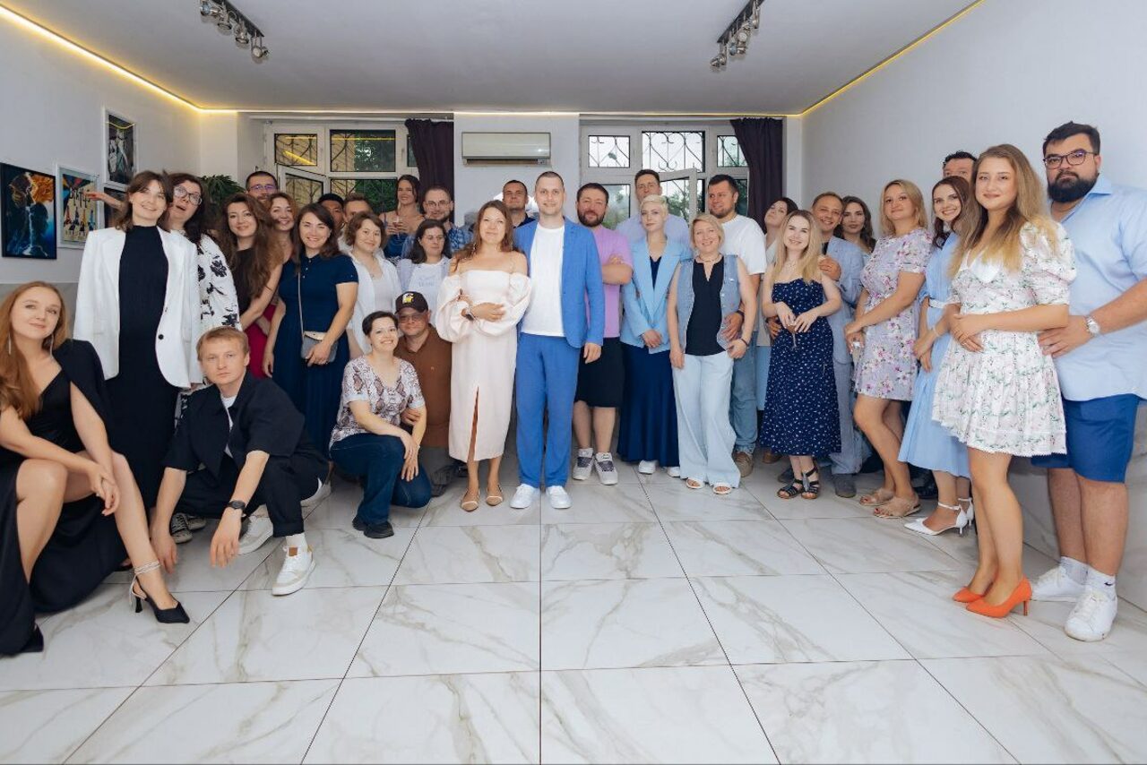 Арендовать Третье место 