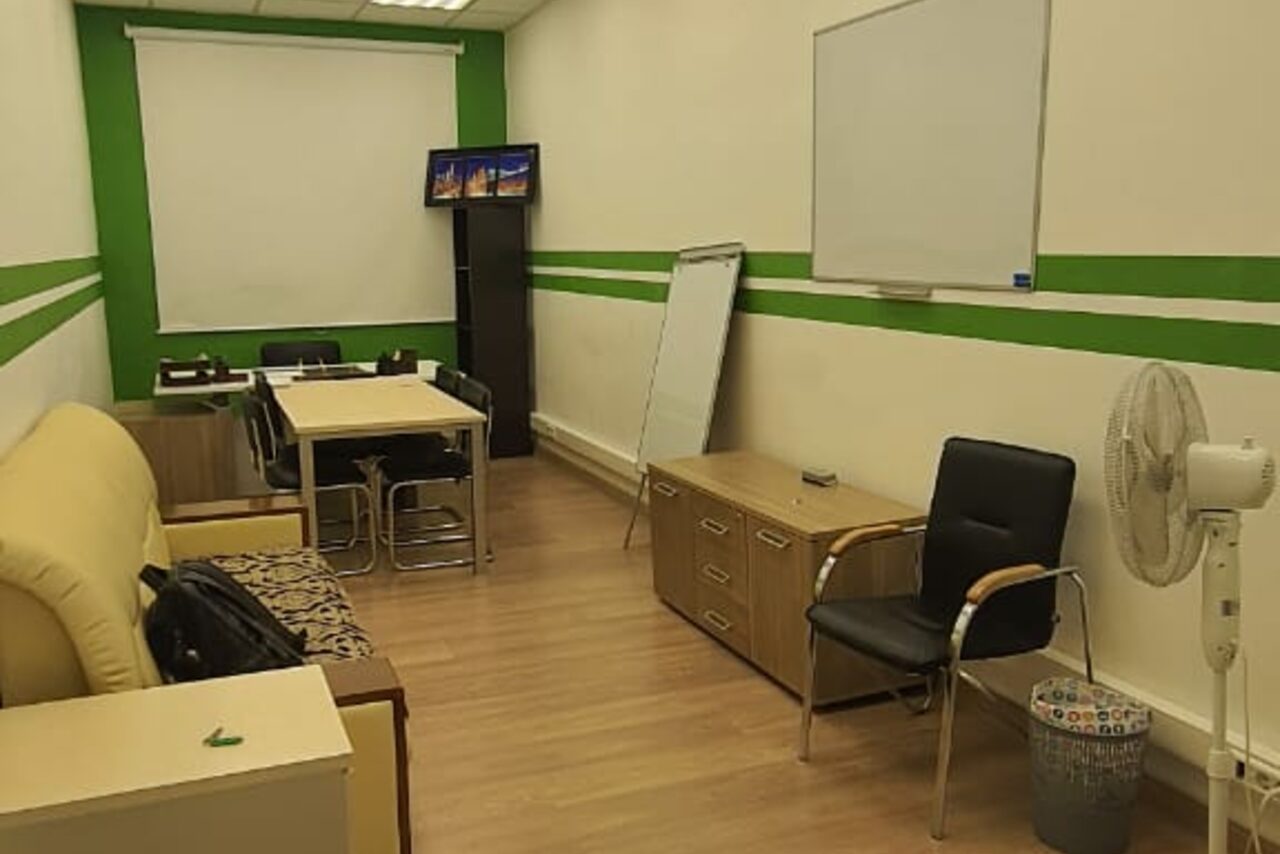 Арендовать Небольшой офис для различных мероприятий 