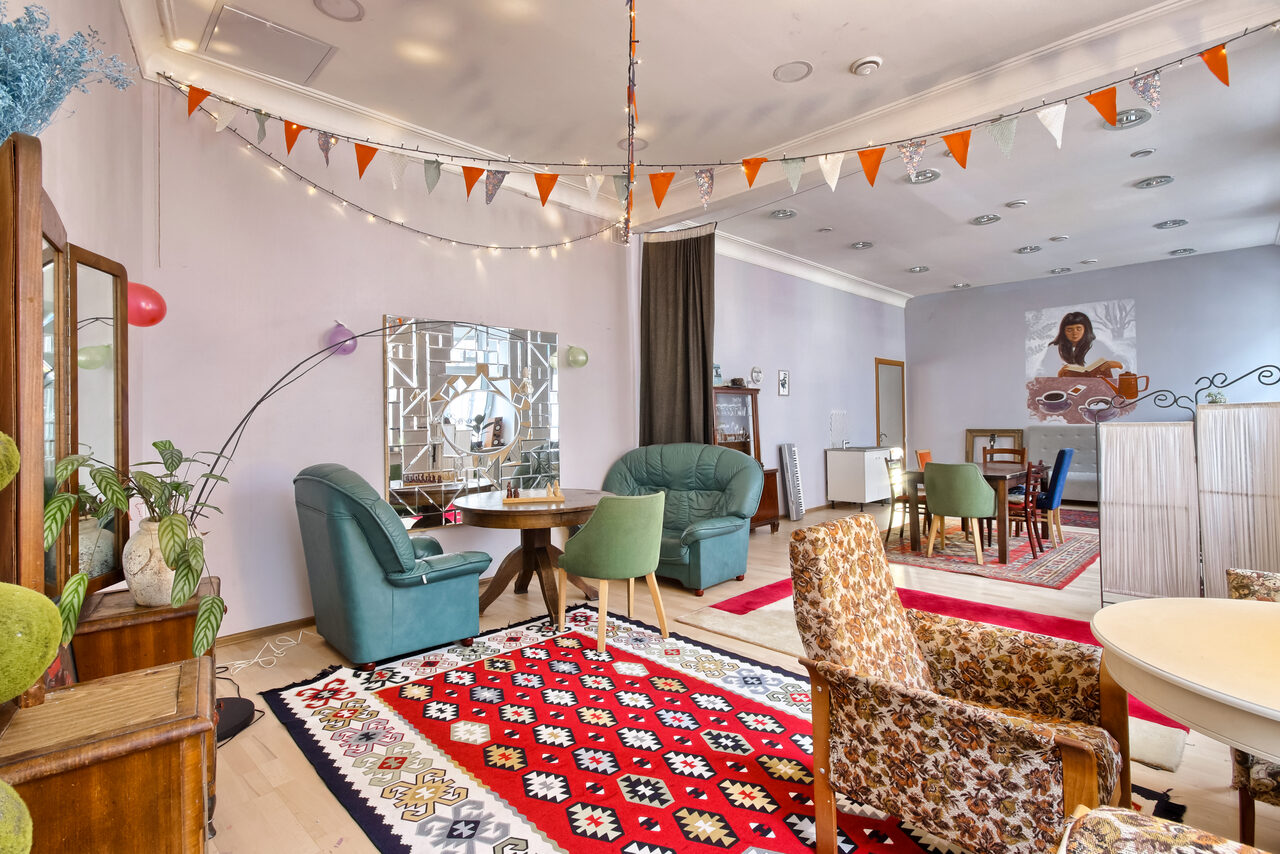 Арендовать Code 505. Яркое пространство