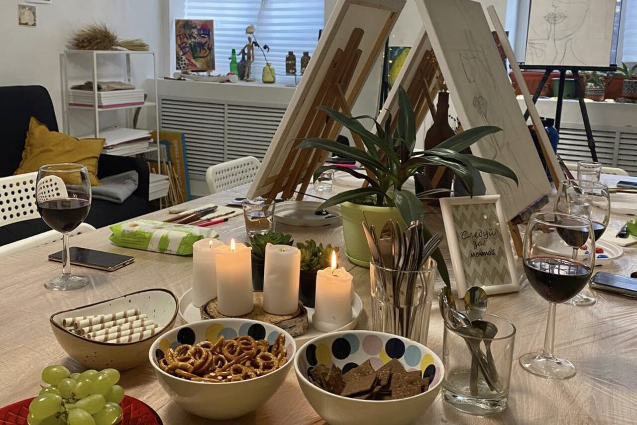 Арендовать Уютная студия для творческих встреч 