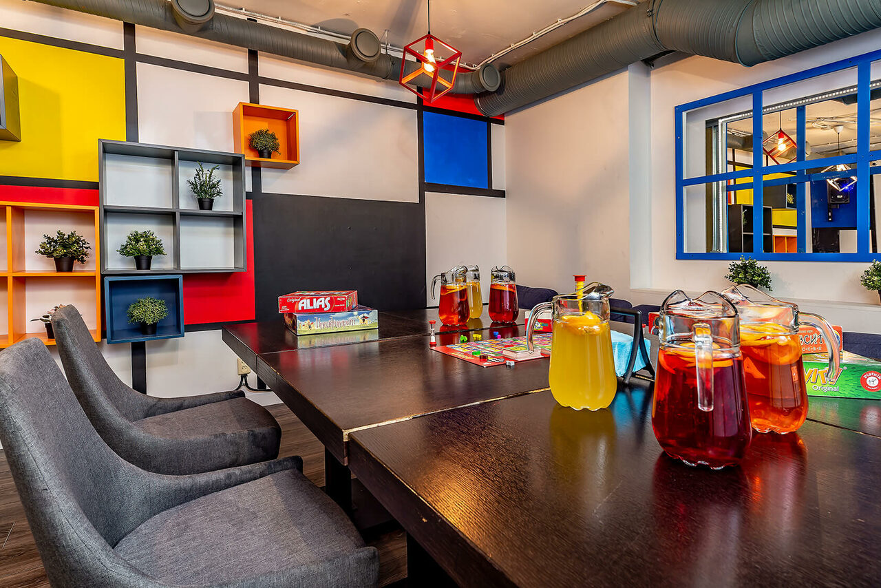 Арендовать Лофт-зал в художественном стиле 