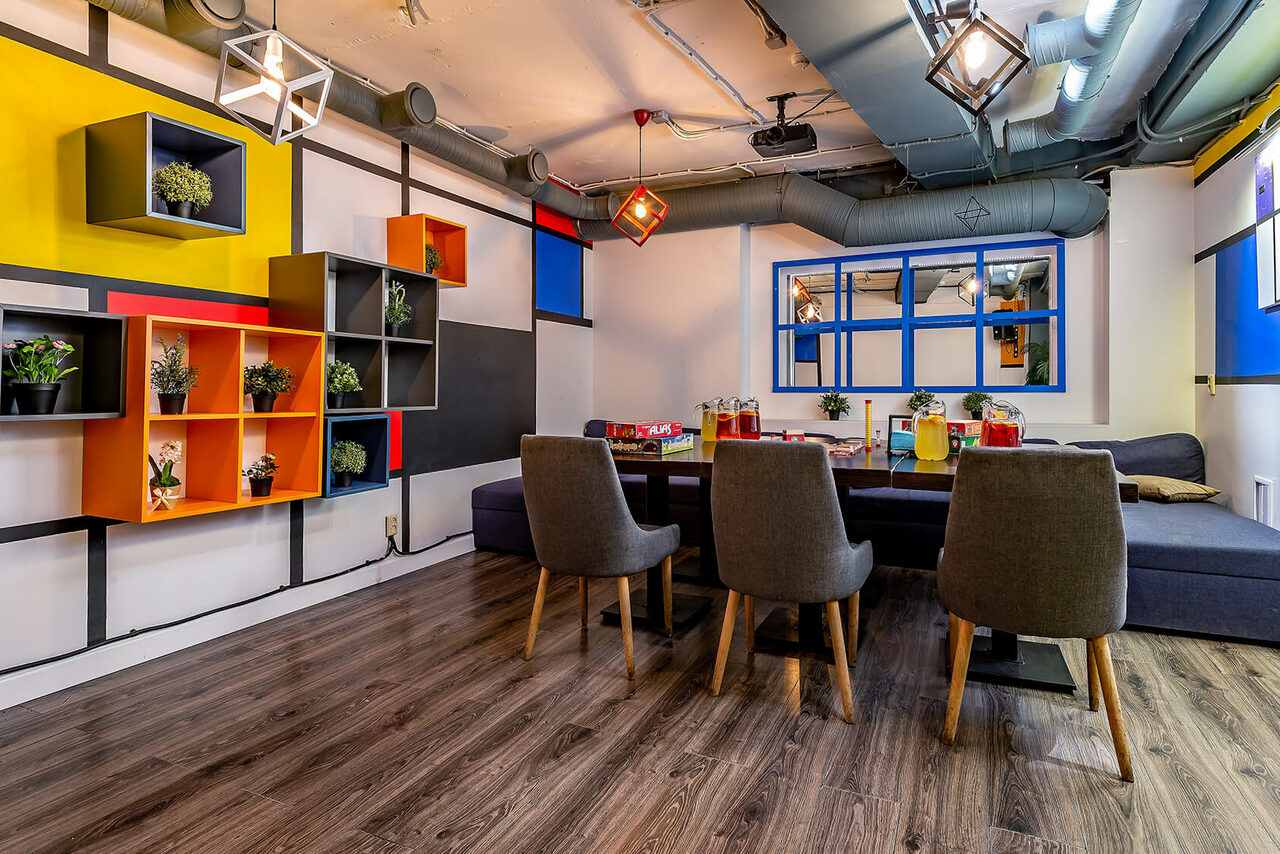 Арендовать Лофт-зал в художественном стиле 