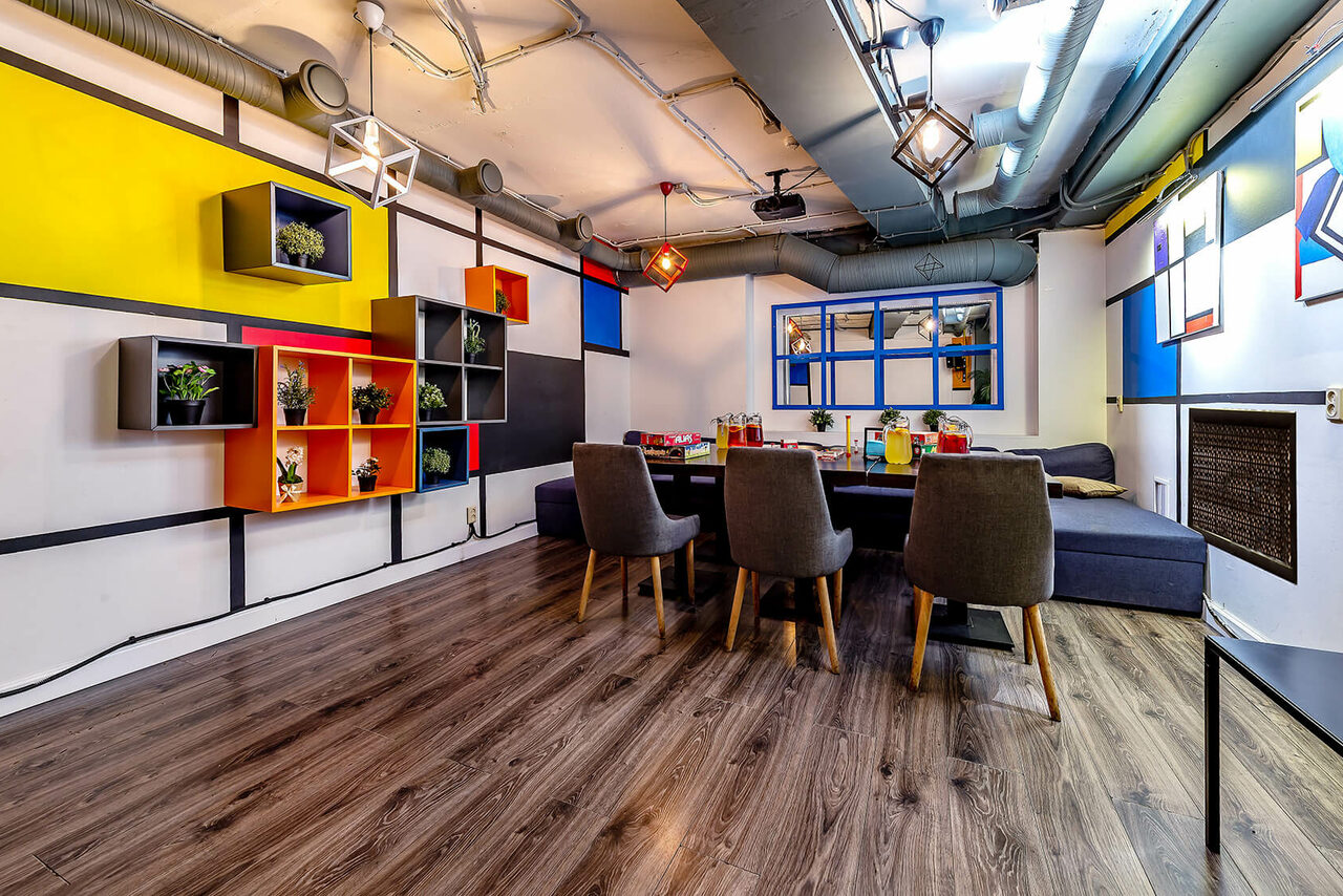 Арендовать Лофт-зал в художественном стиле 