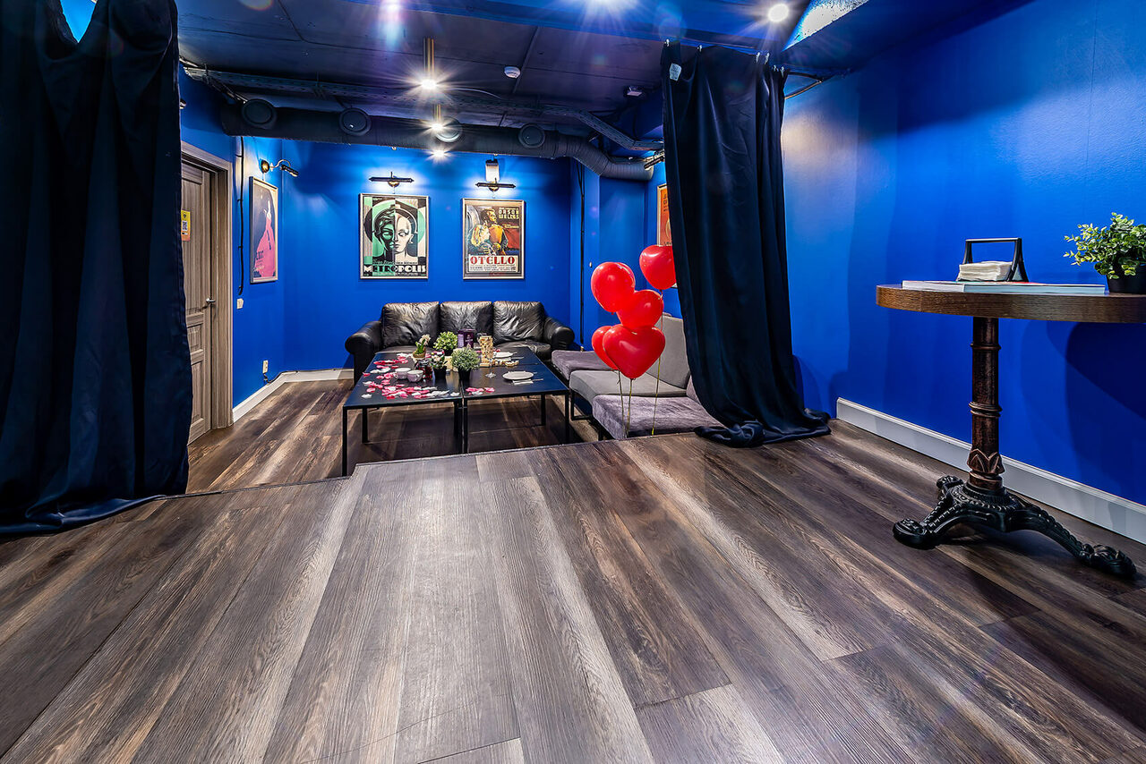 Арендовать Лофт-зал в театральном стиле 