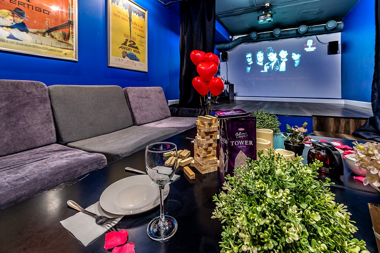 Арендовать Лофт-зал в театральном стиле 