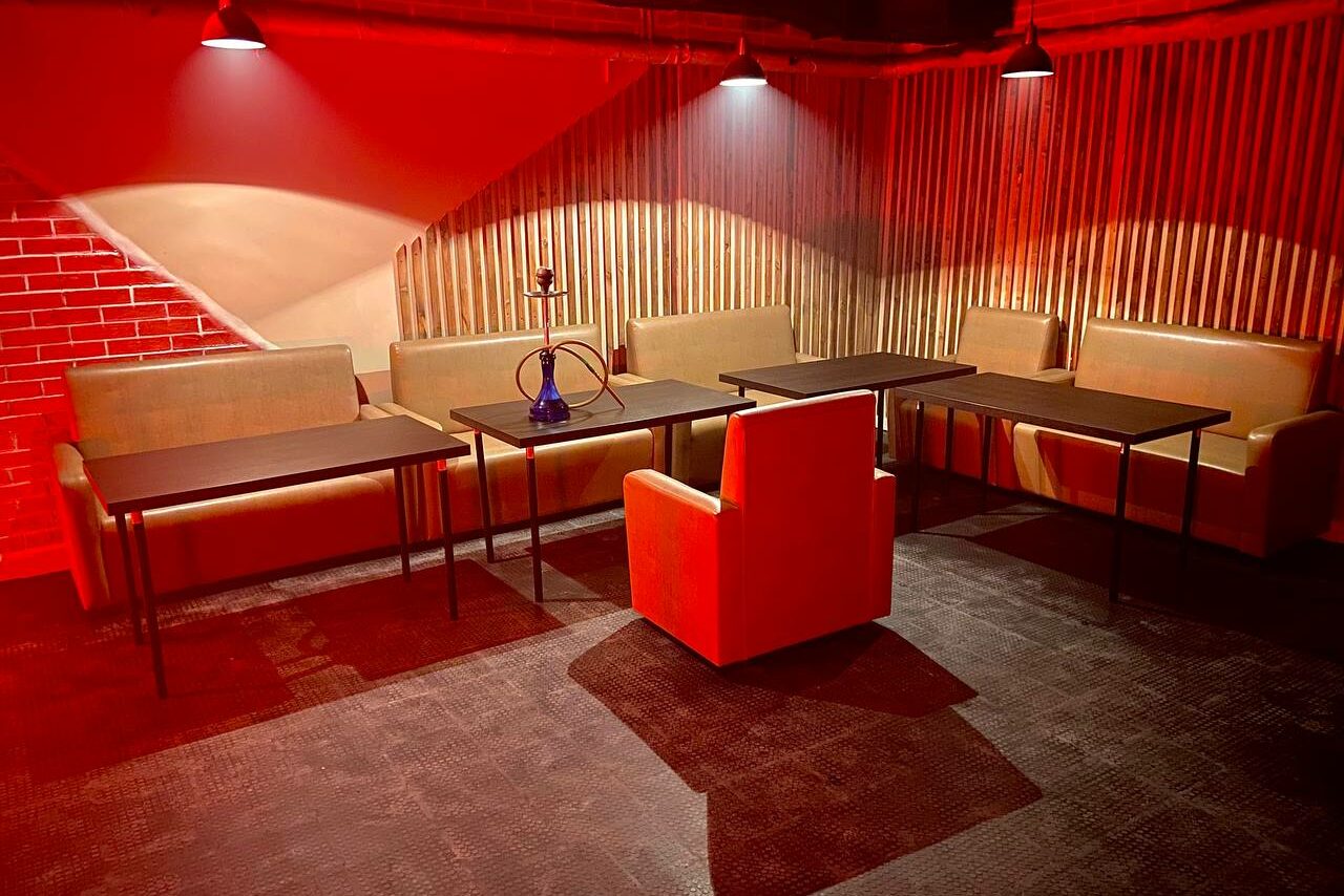 Арендовать Лофт-комната с проектором 