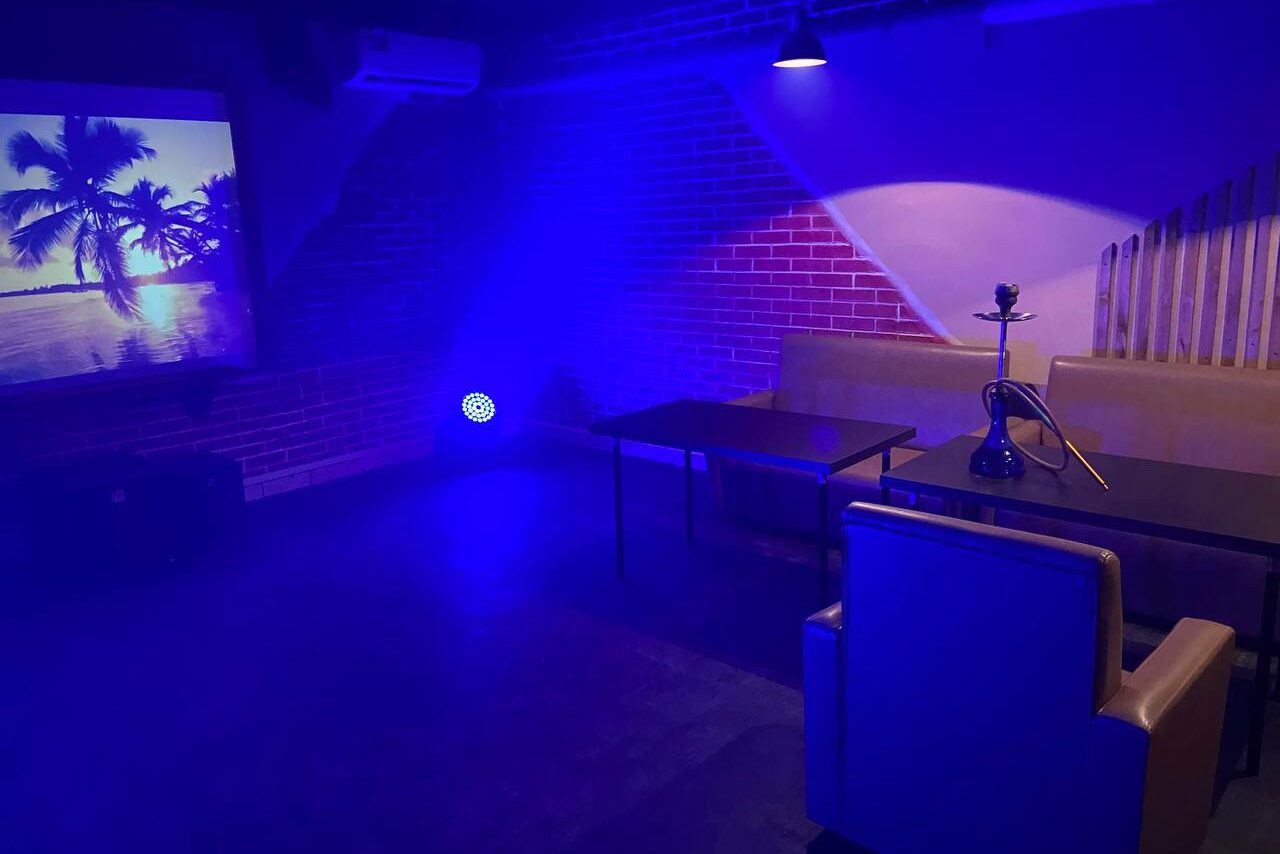 Арендовать Лофт-комната с проектором 